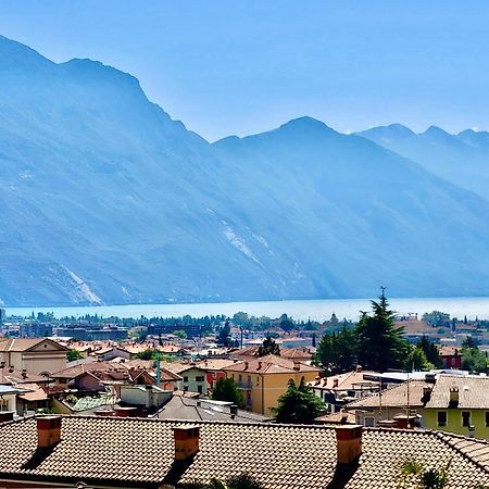 Appartamento Peppino Mit Seeblick Und Pool Riva del Garda Eksteriør billede