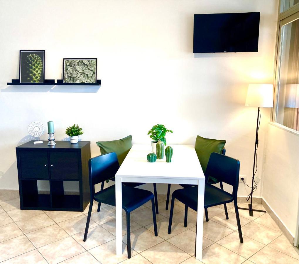 Appartamento Peppino Mit Seeblick Und Pool Riva del Garda Eksteriør billede