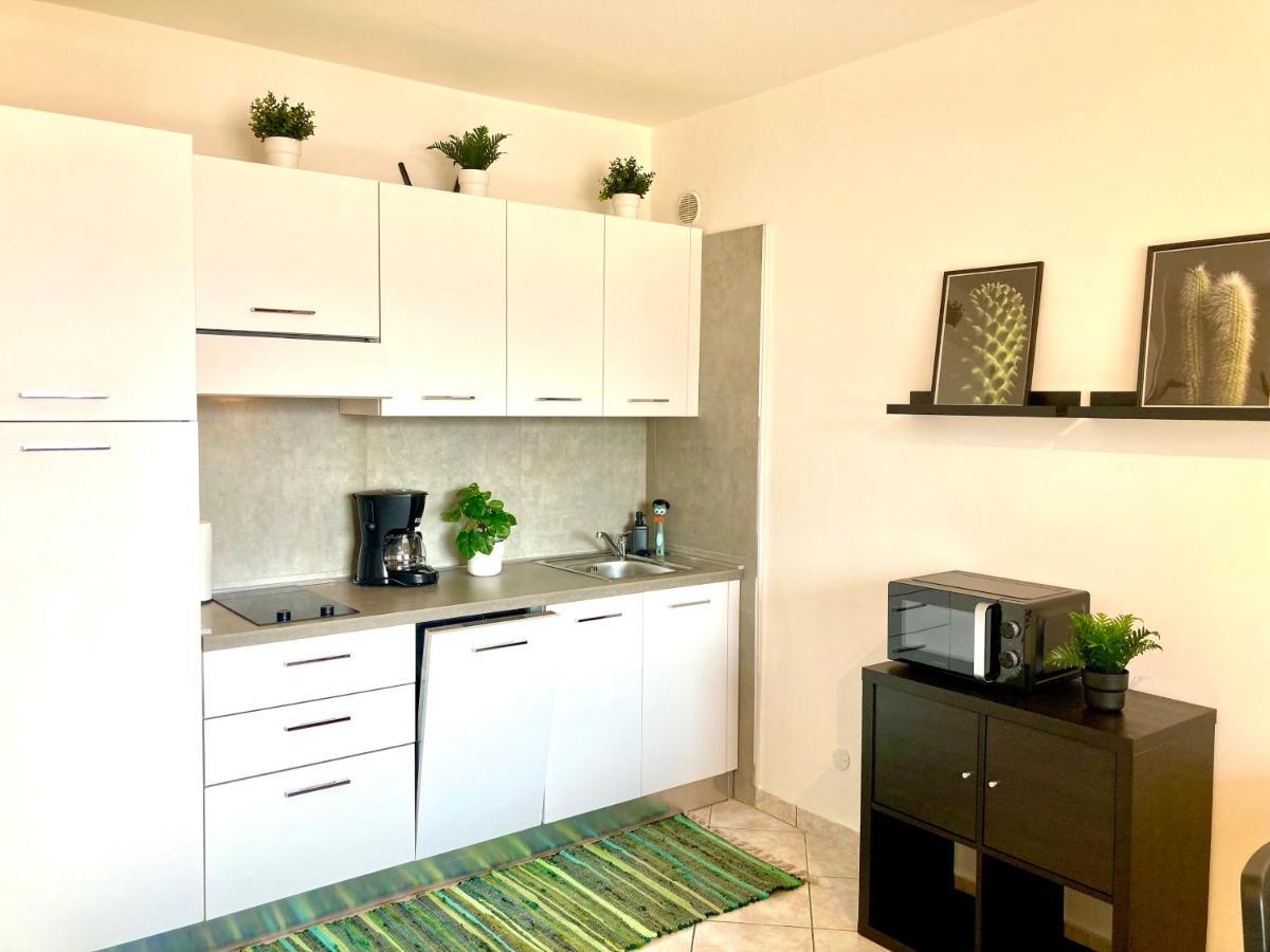 Appartamento Peppino Mit Seeblick Und Pool Riva del Garda Eksteriør billede